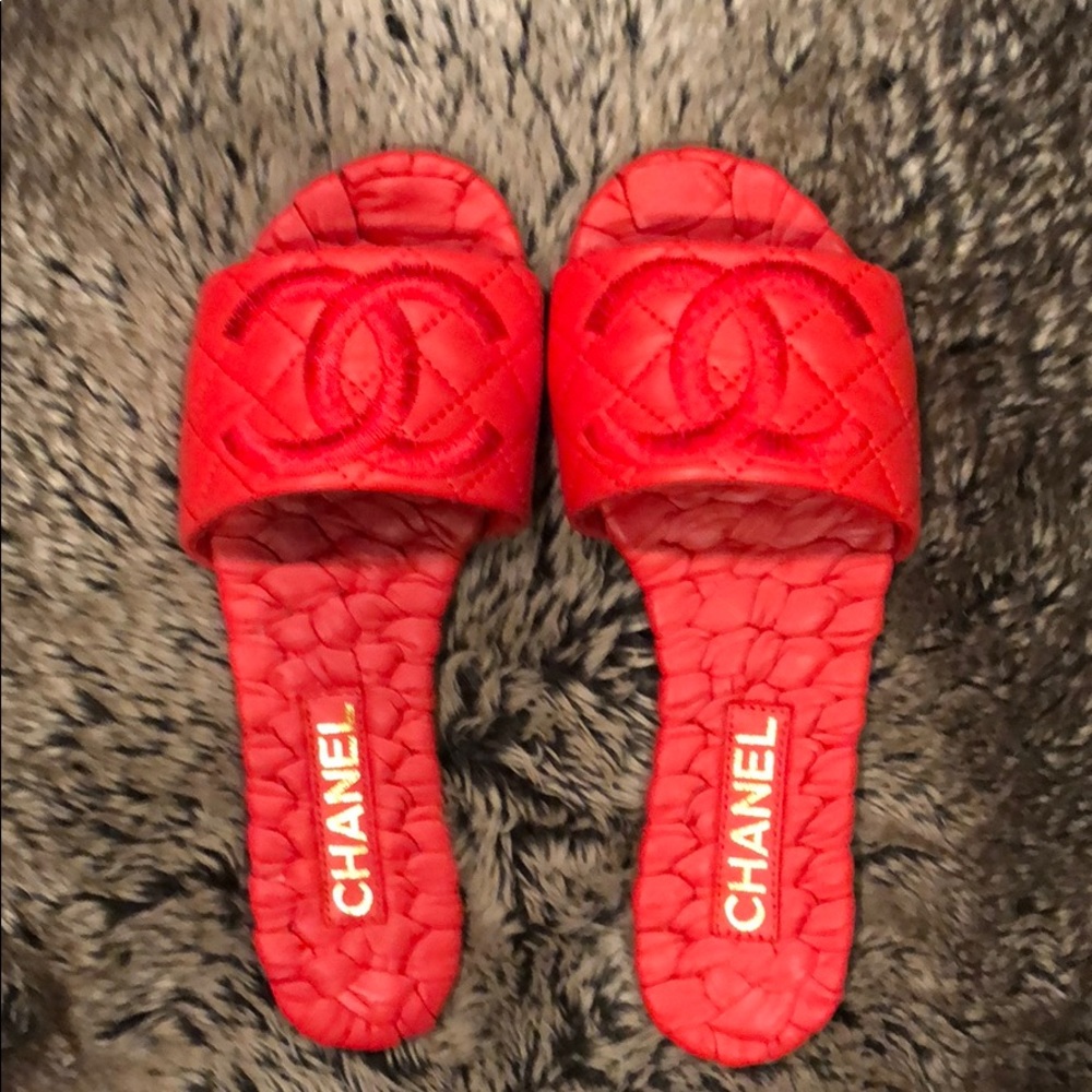 2018 Chanel Quilted Slide Sandals - Picture 2 of 6